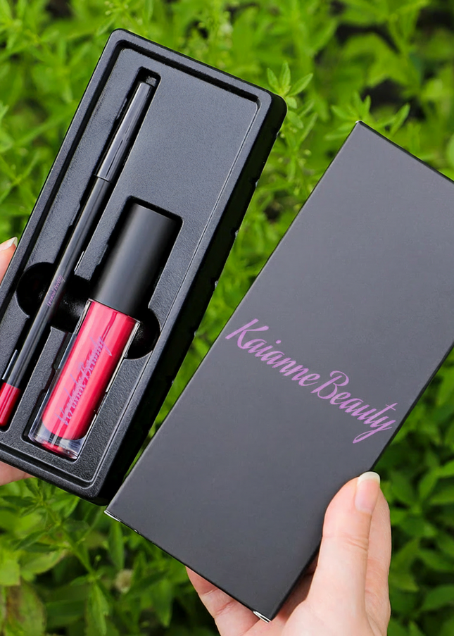 Kaianne Beauty Conjunto de delineador labial com gloss 81