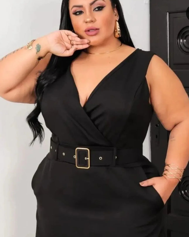 PLUS SIZE Macaquinho alfaiataria regata decote transpassado com cinto 258