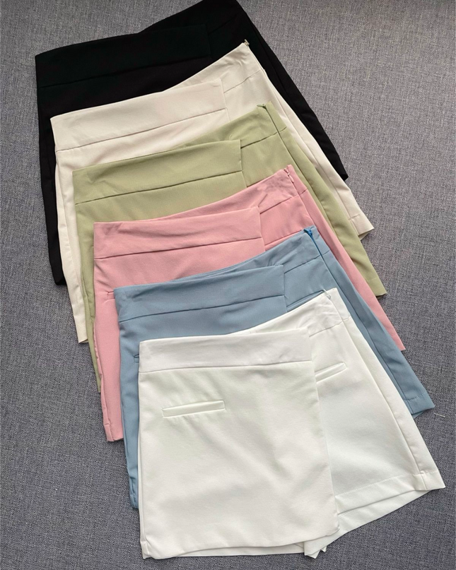 Saia curta envolvente assimétrica em camadas 31