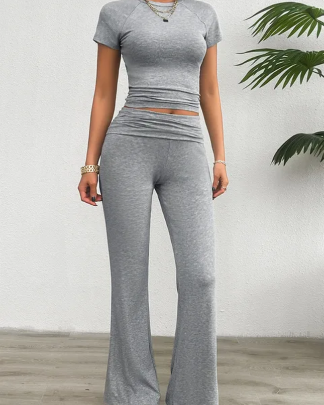 Conjunto de 2 peças Camisa T de Manga Curta Casual e Calça de Perna Dobrada na Cintura em para Mulheres 148