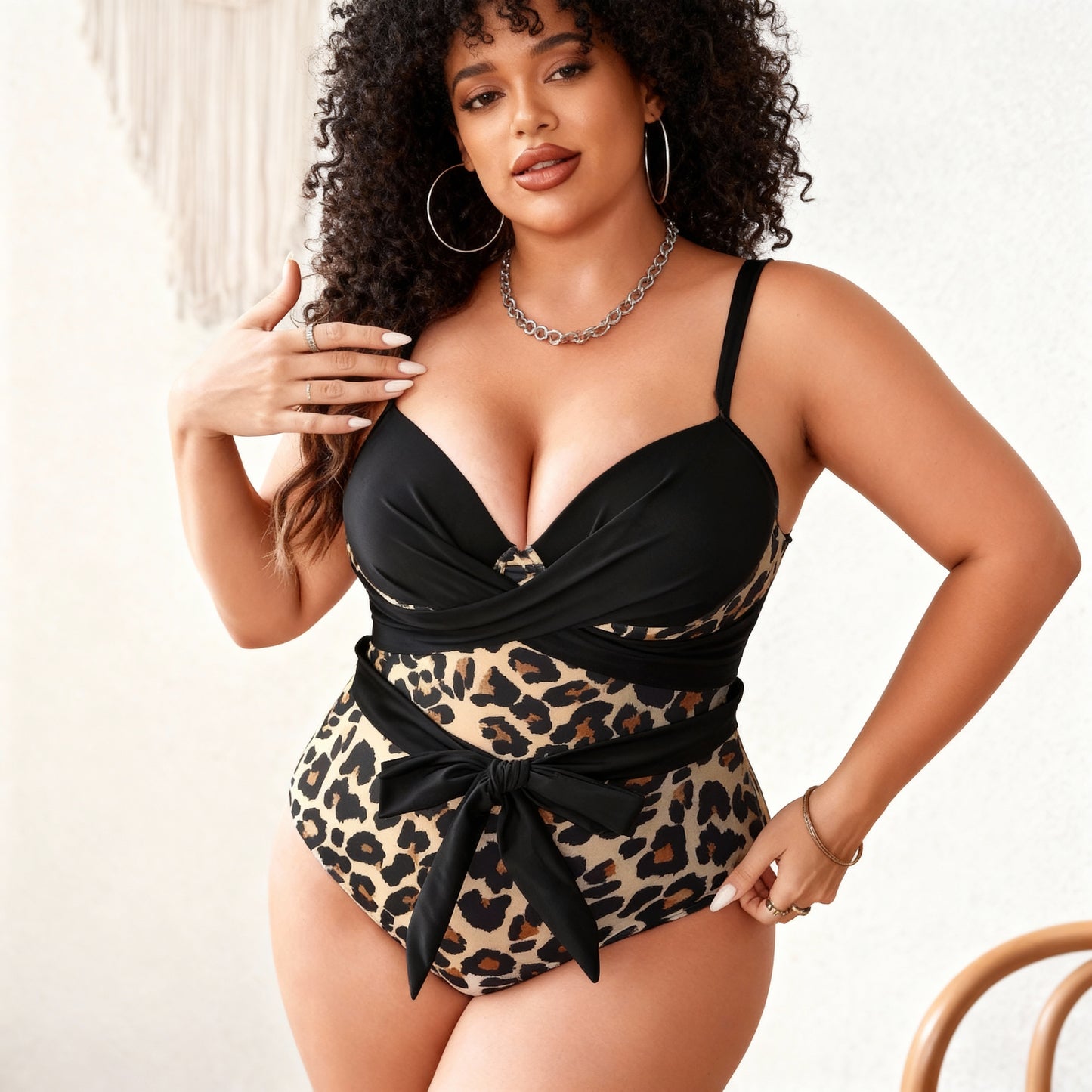 Maiô push-up plus size com aro 42
