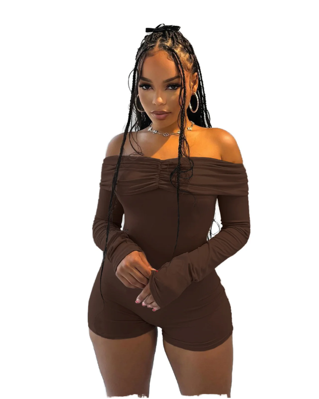 Macacão de manga longa com ombros caídos e pregas em cor sólida 495