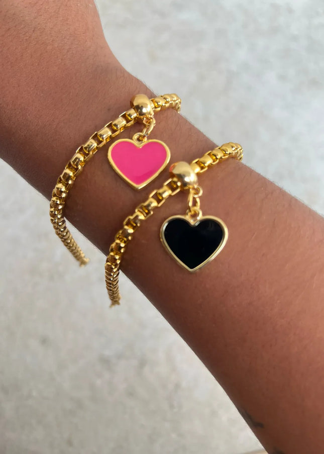 Pulseira com pingente de coração de resina 73