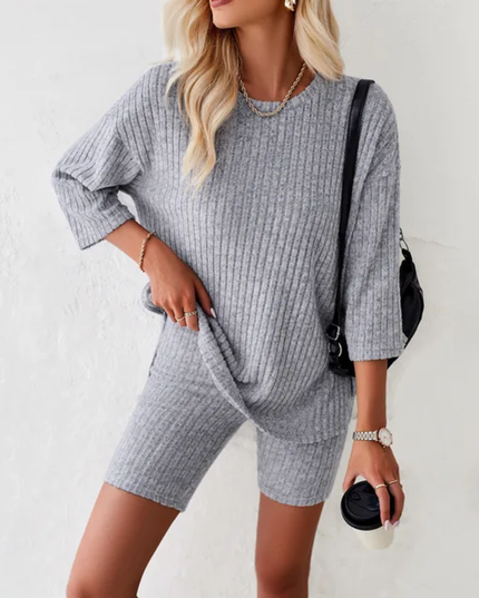 Camiseta ombro caído & Shorts de motociclista 139