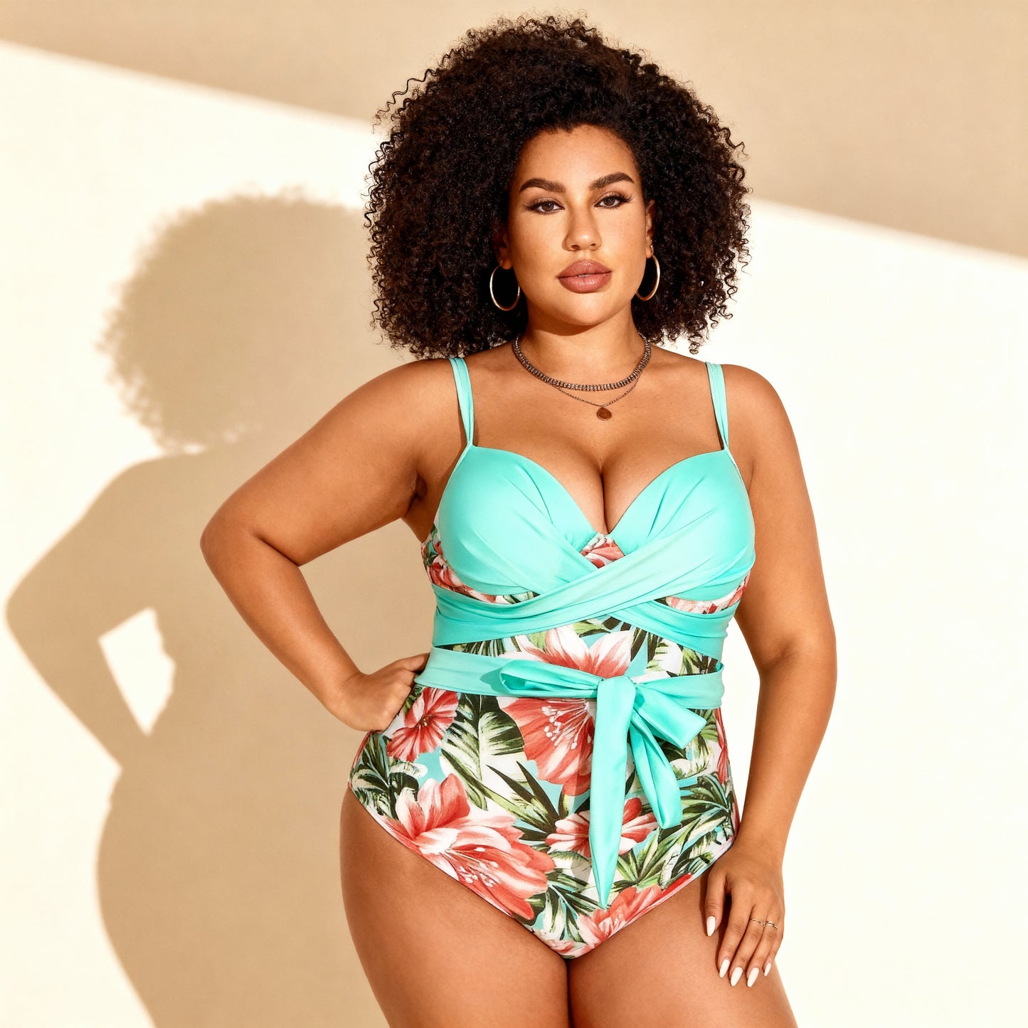 Maiô push-up plus size com aro 42