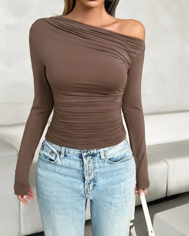 Camiseta Cropped Curta com Pescoço Assimétrico, Plissada, em Cor Sólida 163