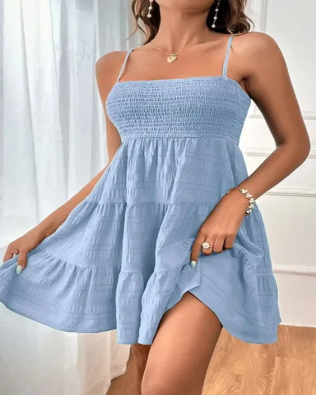 Vestido curto de festa com babados 03